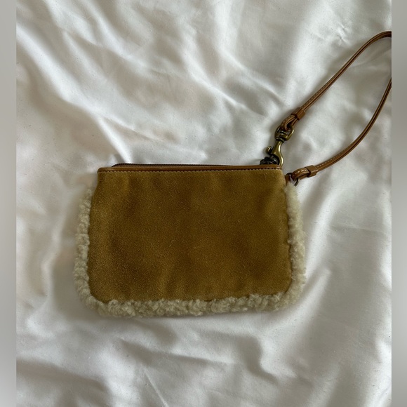Vintage Mini Coach Wristlet - Picture 5 of 8